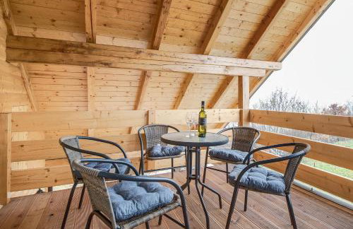 Apartment Stone and Wood - Photo 38