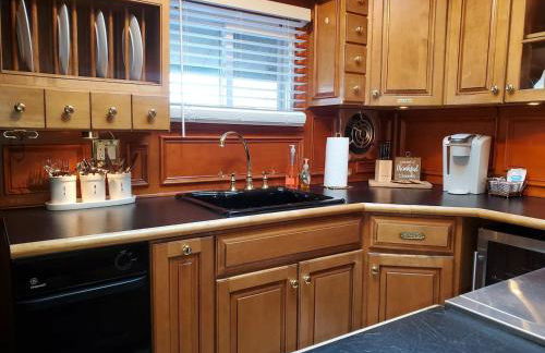 Float and Relax ON the Water Float Home - Foto 26