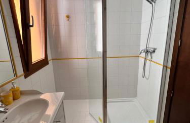 Punta Prima - Charming Spanish Apartment with South-Facing Terrace by the Sea - Foto 14