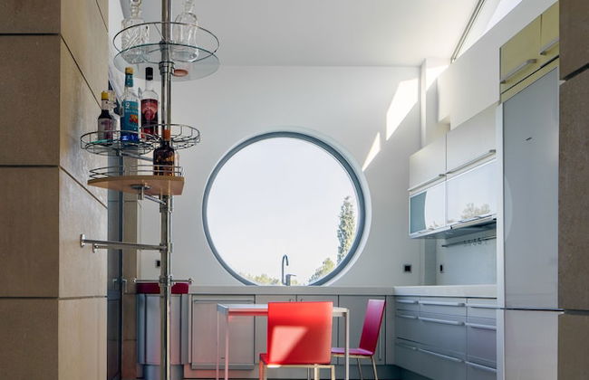 Minimal Blue Villa - Photo 20