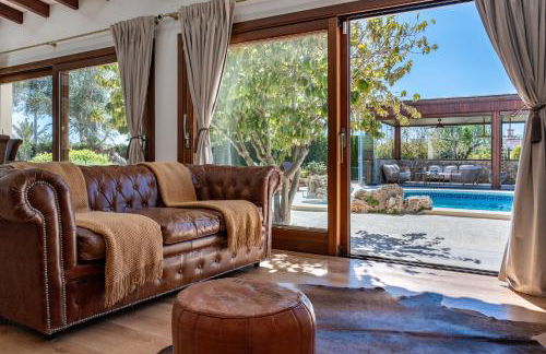 Villa con Piscina, BBQ y habitaciones ensuite by Can Panxo - Foto 21