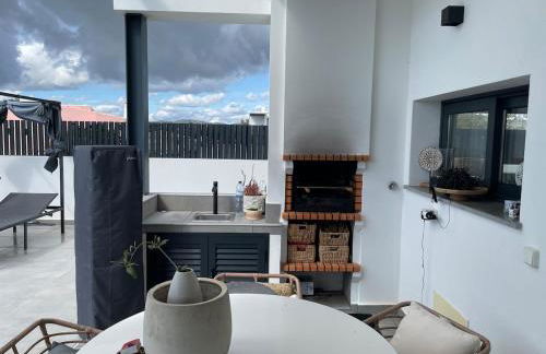 Villa R&M with Pool and Jacuzzi - Photo 22