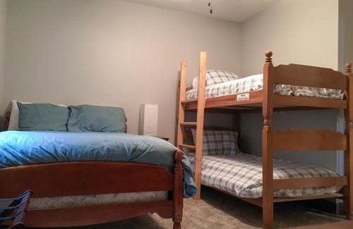 Lakefront Home 4 Bedroom 4 Bath Sleeps 12 - Foto 46