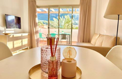 Hoteltype Penthouse 2 Beds, Parking, WIFI & pool Stunning Views - Foto 3