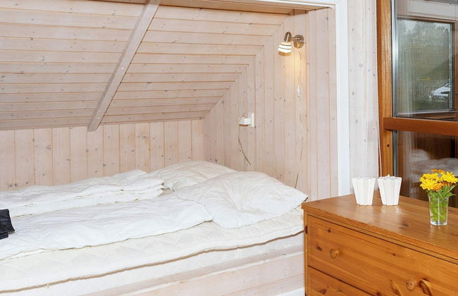 Peaceful Cottage in Ã˜ster Assels with Hot Tub - Photo 4