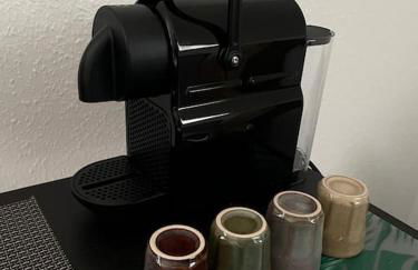 Sky Studio Apartment 1,5 Zimmer für 4 Leute Zentral 35qm S-Bahn Mercedes Benz - Foto 24