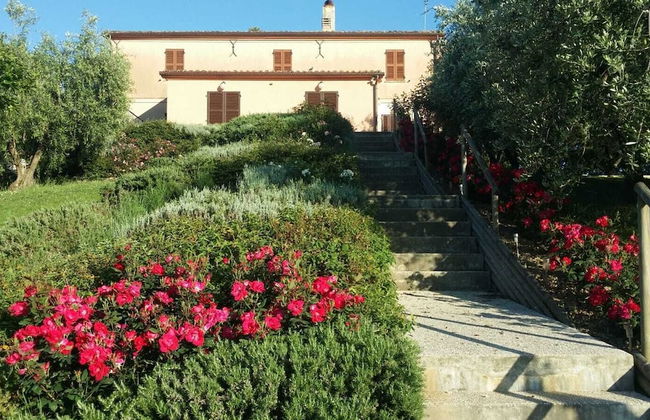 Family Villa, Pool and Country Side Views, Italy - Foto 18