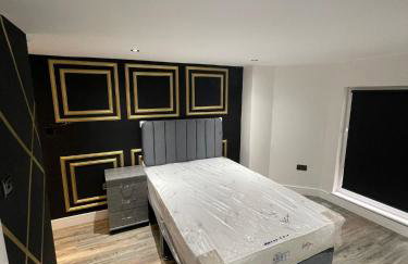 Modern 8-Room Ensuite House with Shared Lounge and Kitchen - Foto 18