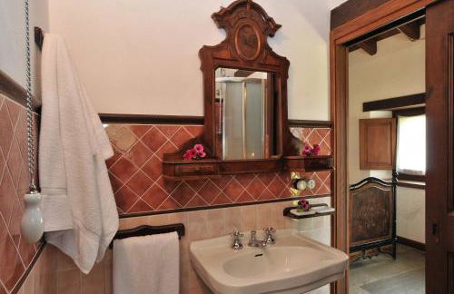 Agriturismo Del Cimone - La Palazza - Photo 61