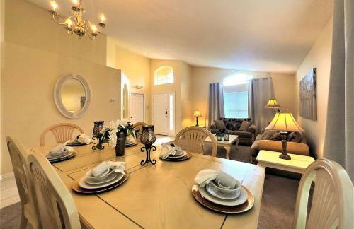 Restful 4BR 3BA with BBQ, Heated Pool & SPA - Foto 3