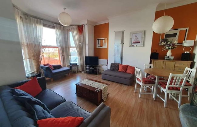 1 Bed Studio Sleeps 4 - Seaside, Dog Friendly - Photo 6