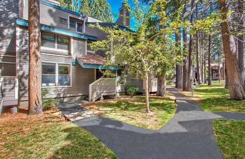 South Lake Tahoe Resort - Steps to Beach & Close to Heavenly - Foto 27