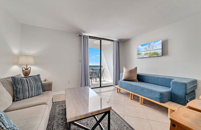 1br/1ba Sleeps 4 Near Beach w/ Breathtaking Ocean Views - Photo 16