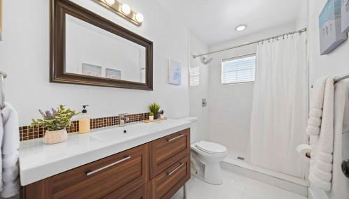 Miami Oasis- Pool & Game Fun - Foto 5, towels, Shower