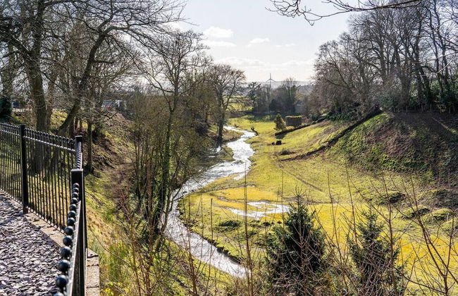 Thatched Cottage - hot tub BBQ and Pool Table - Foto 58