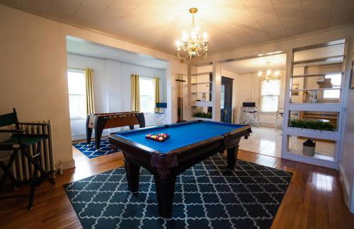 Spacious Home In A Quiet Neighborhood - Foto 1