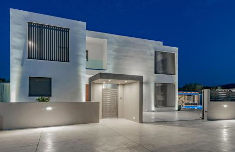 Antonia Villa - Luxurious Serenity with Private Pool, by ZanteWize - Foto 47