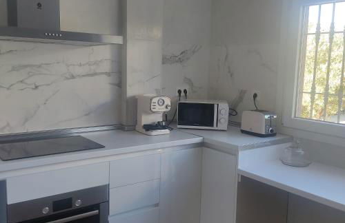 Villa 28 de julio Casa Rural con piscina en Granada - Foto 13