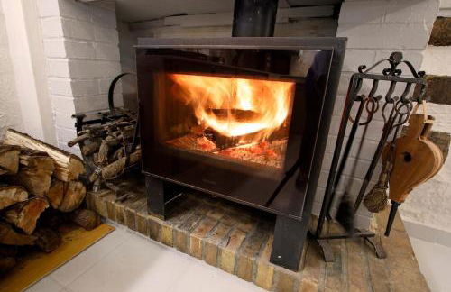 Masia con encanto en el bosque a 10 min de Girona - Foto 5