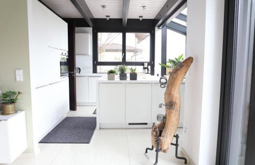 Residence - Photo 15