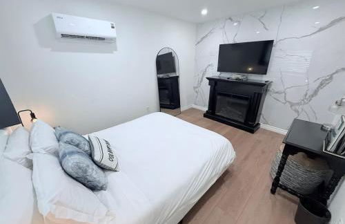 Private 1BR 1BA Suite, Kitchen, Fireplace, Parking - Foto 1