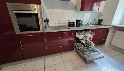 FERIENWOHNUNG 77m2 APARTMENT 2 RAUM WOHNUNG im ZITTAUER STADTZENTRUM INNENSTADT INNENRING TOP LAGE MARKT UND RATHAUS NÄHE - Foto 2, stove, dishwasher, toaster