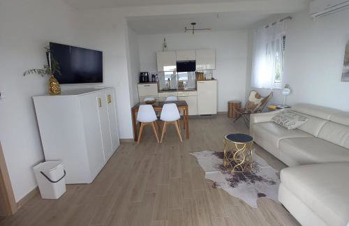 Apartmani Tin - Foto 1