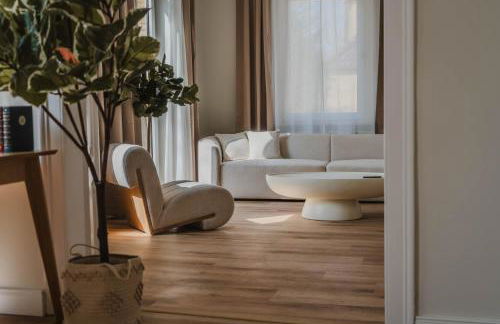 STAYLIGHT Exklusive Jugendstil-Residenz im Philosophenviertel - privater Parkplatz - Balkon - Foto 2