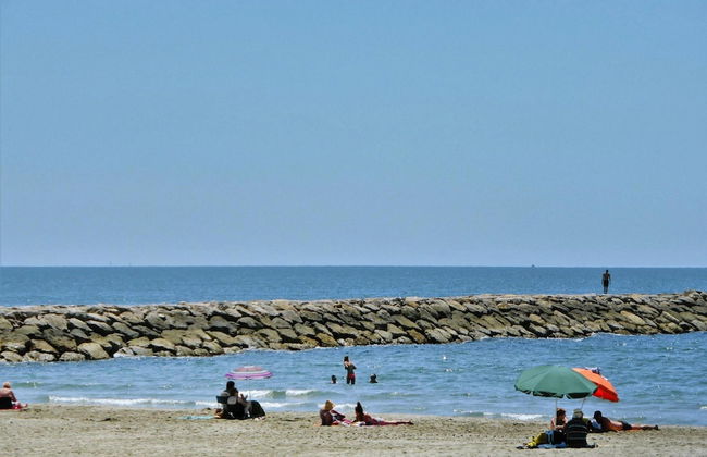 Holiday Cottage With Private Terrace, Bellegarde - Foto 56