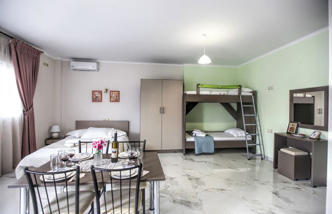 Del Sol Meteora Luxurious Family Suites1 - Foto 3