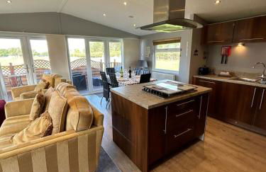 The Lodge - Photo 55