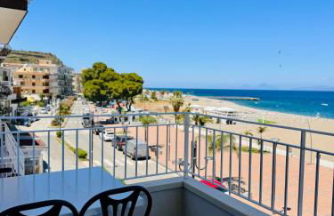 Affacciati sulle Eolie Appartamenti sul Lungomare Patti Marina - Foto 28