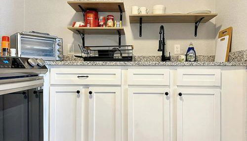 Vintage Vibes Modern Comfort 2BR for 6 Guests - Foto 5