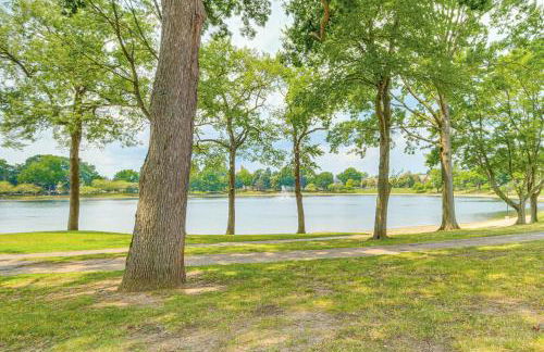 Walkable Barberton Apartment 9 Mi to Akron! - Foto 23