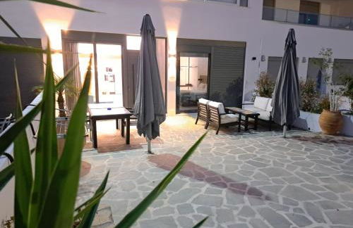 Courtyard Luxury Suites “ APOSTOLOS” - Foto 20