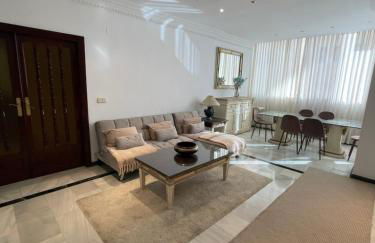 Marbella Beach Front Edificio Mayoral Centro Ciudad y Primera Línea Playa Muy Amplio y Espacioso - Foto 67