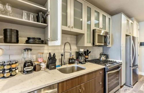 1 min Delta - Salt Palace - King Bed - Gym - Parking - Foto 10