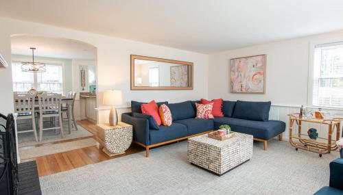 Stellar Home with Hot Tub & Movie Room - Foto 4