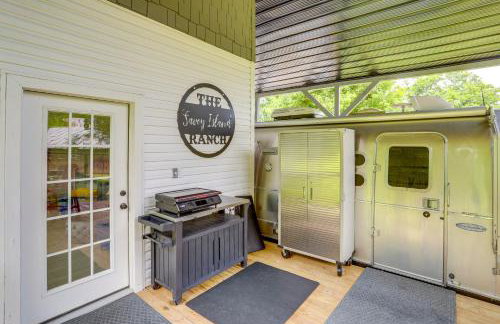 River Access and Private Deck Mountain View Retreat - Foto 12