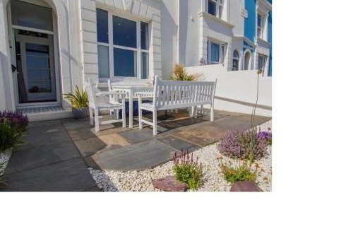 Beach View - A Truly Stunning House Opposite The Sea! Sleeps 10! Families, Friends, Contractors and Pets are all Welcome! - Foto 4