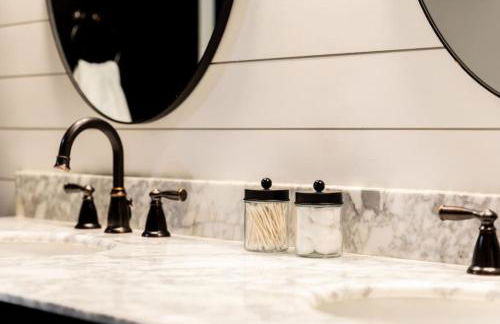 Famous Music Row Presidential Suite with Guitar Pool - Foto 30