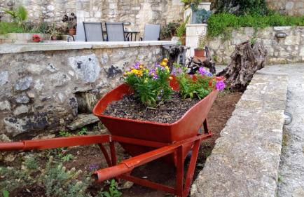 Tzitzifes Stone Mansion - Foto 30