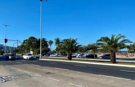 Flat confortável, a 200 metros da praia com estacionamento - Foto 31