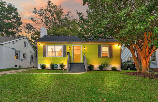 Stylish 4BR Haven Backyard and Fire Pit - Foto 37