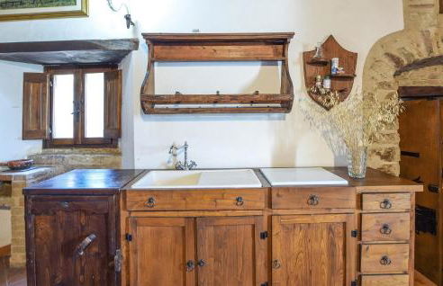 Pet Friendly Apartment - Photo 5