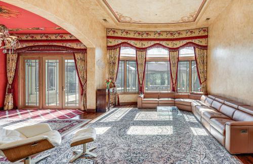 Pool, Peacocks and Views! Lavish Retreat in Gilroy - Foto 6