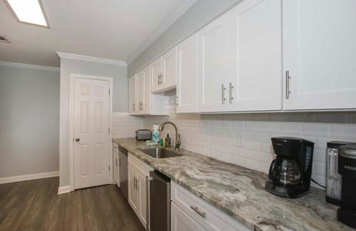 Sea Oats H205 by ALBVR - Come fall in love with this beautiful condo with some of the best views in the complex! - Foto 16