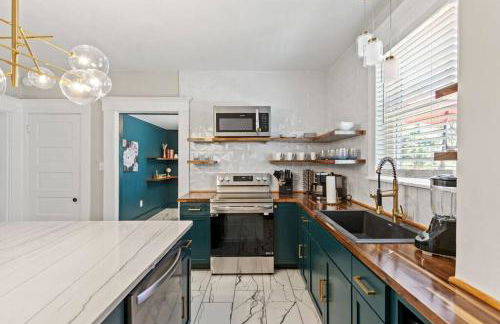 The Luxe Hot Tub Private Bar 12 Min to Horse Park - Foto 51