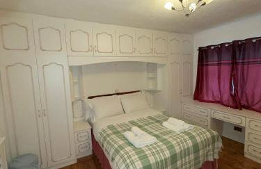 5 Bed cosy family home near Heathrow l London - Foto 2