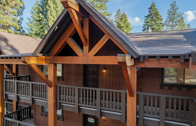 Walk to Lake, Dining+shops 5mins to Ski Resort Incline Paradise by Avantstay - Photo 39